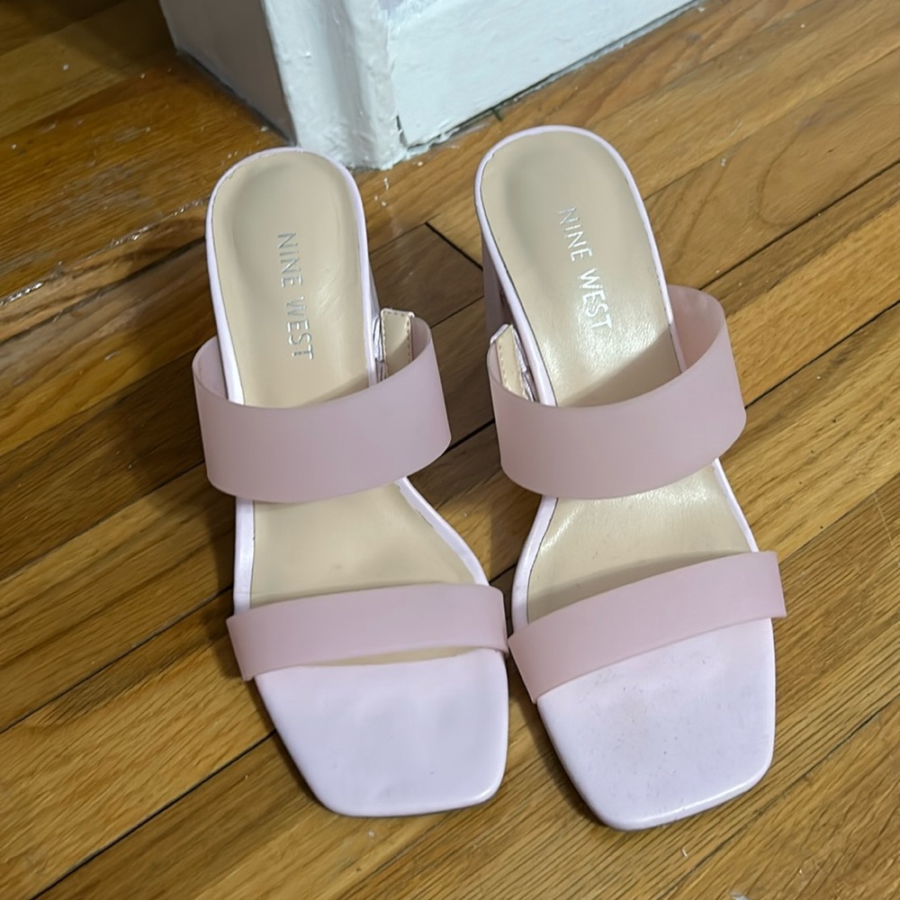 Blush pink Nine West heel